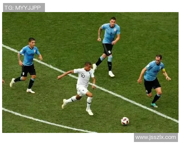 带孩子走进足球世界与明星球员亲密接触的精彩旅程